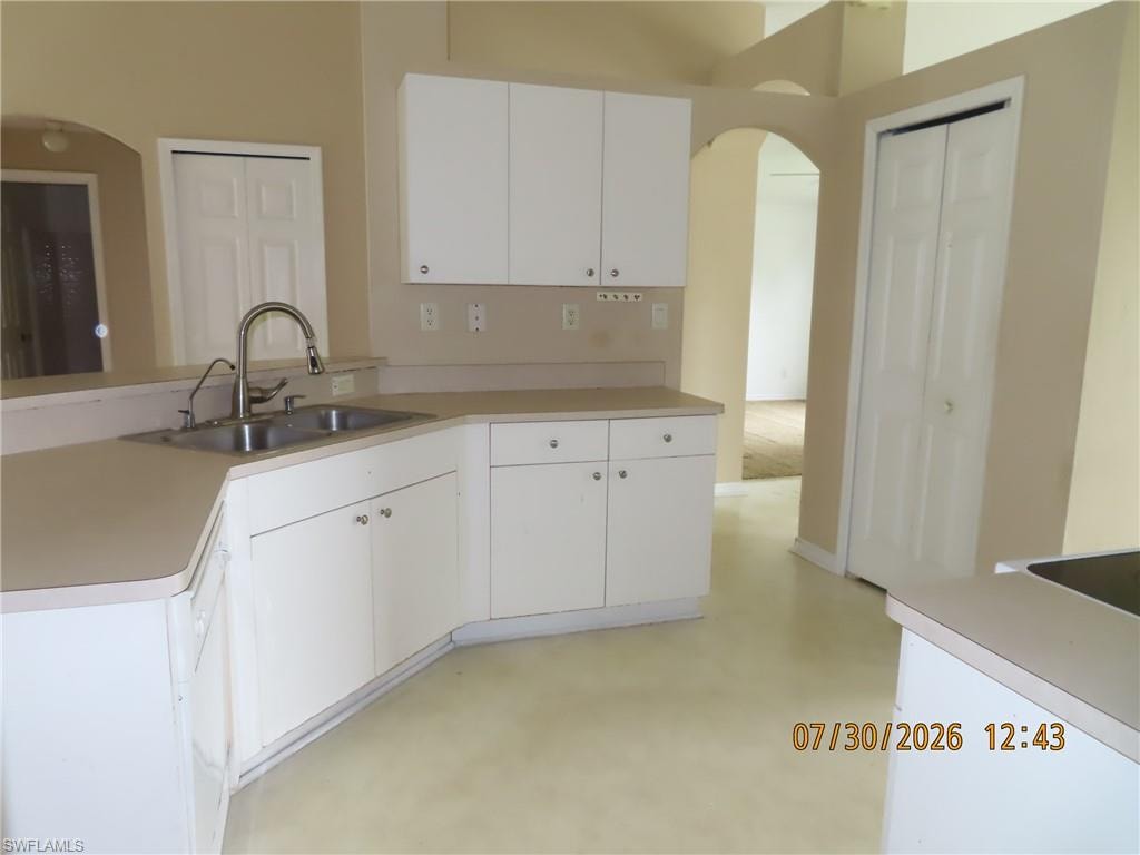 3102 SW 15th AVE photo 6