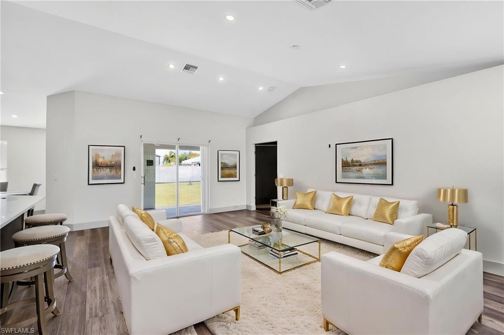 610 21st LN photo 13