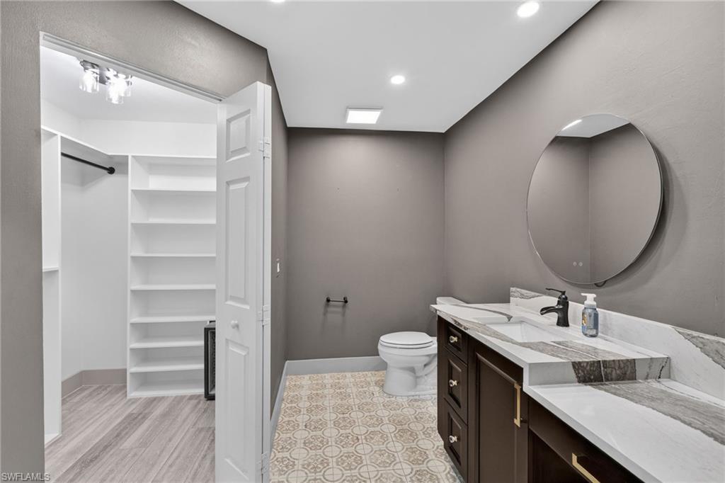 610 21st LN photo 22