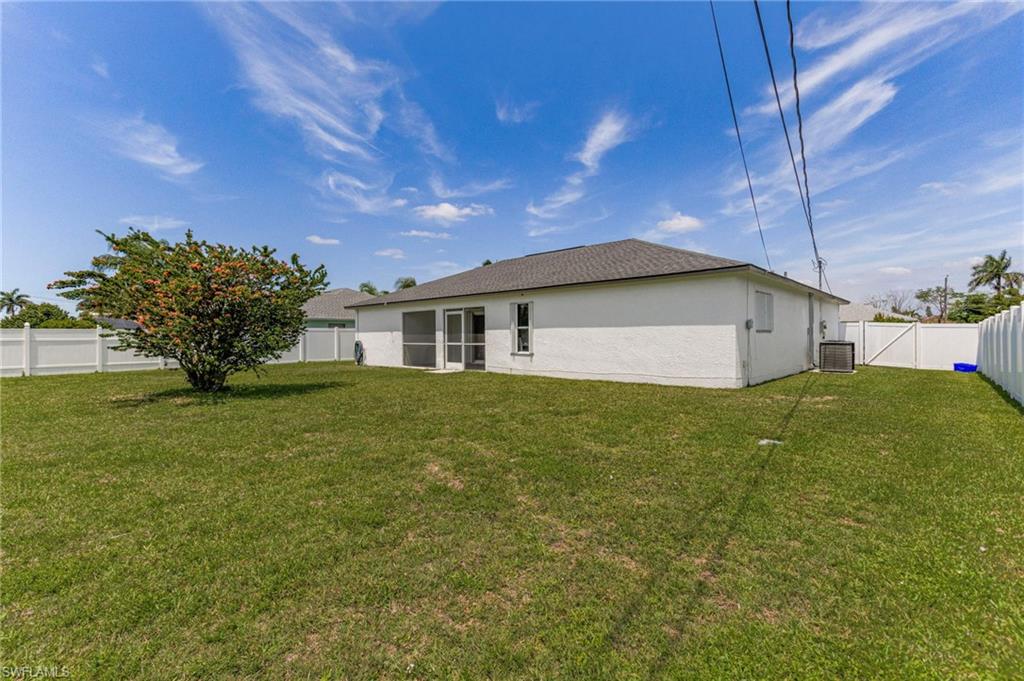 610 21st LN photo 37