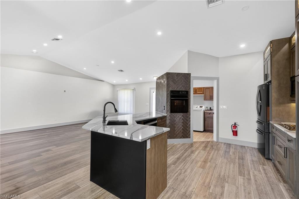 610 21st LN photo 15