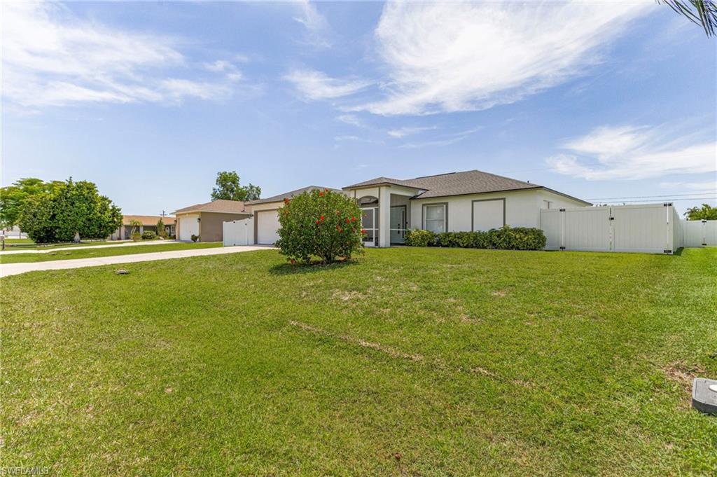 610 21st LN photo 8