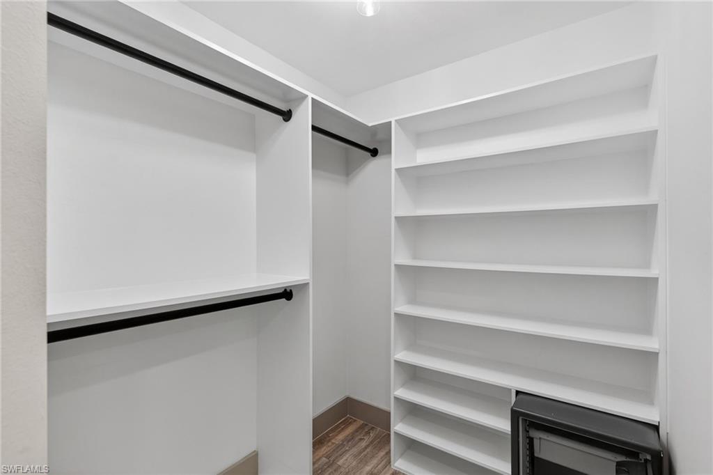 610 21st LN photo 25