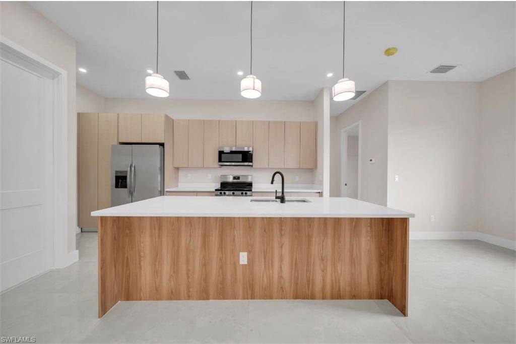1116 Cherry ST E photo 10