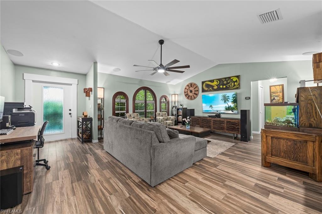 519 NW 26th PL