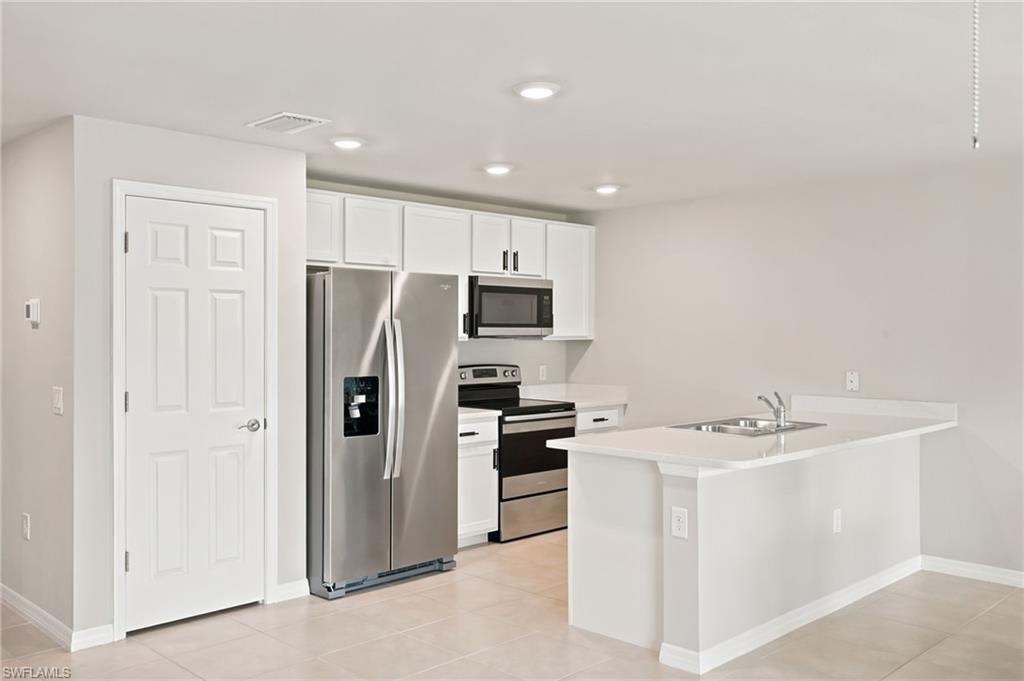 3166 Estancia LN photo 19