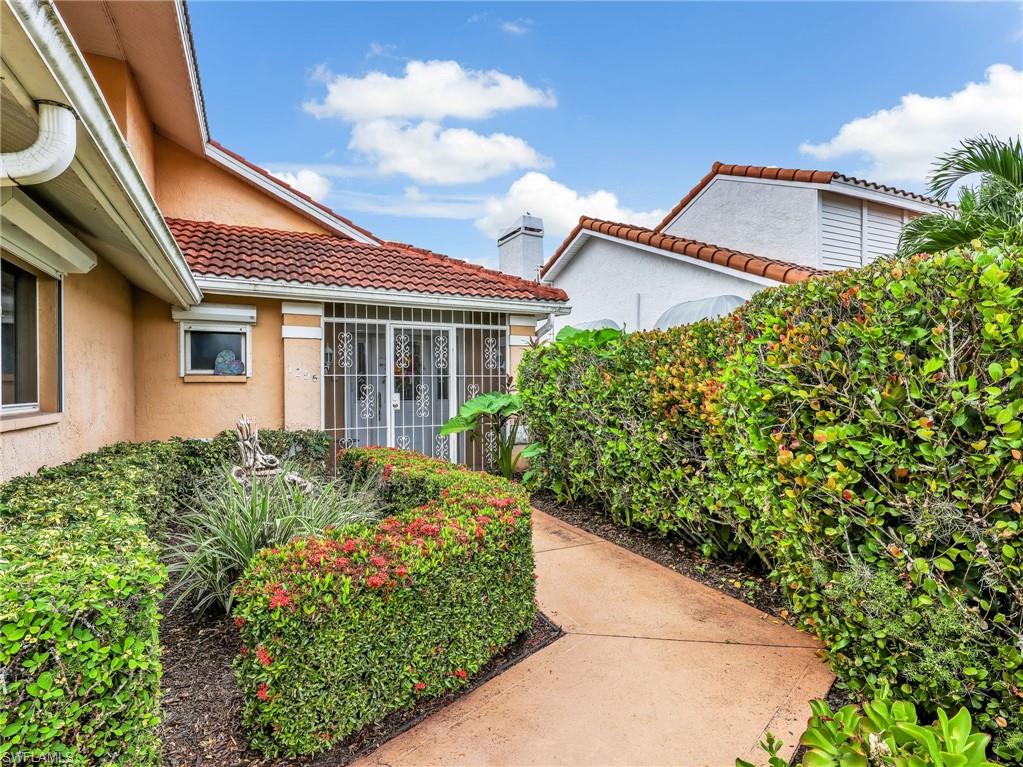1256 Naples Lake DR