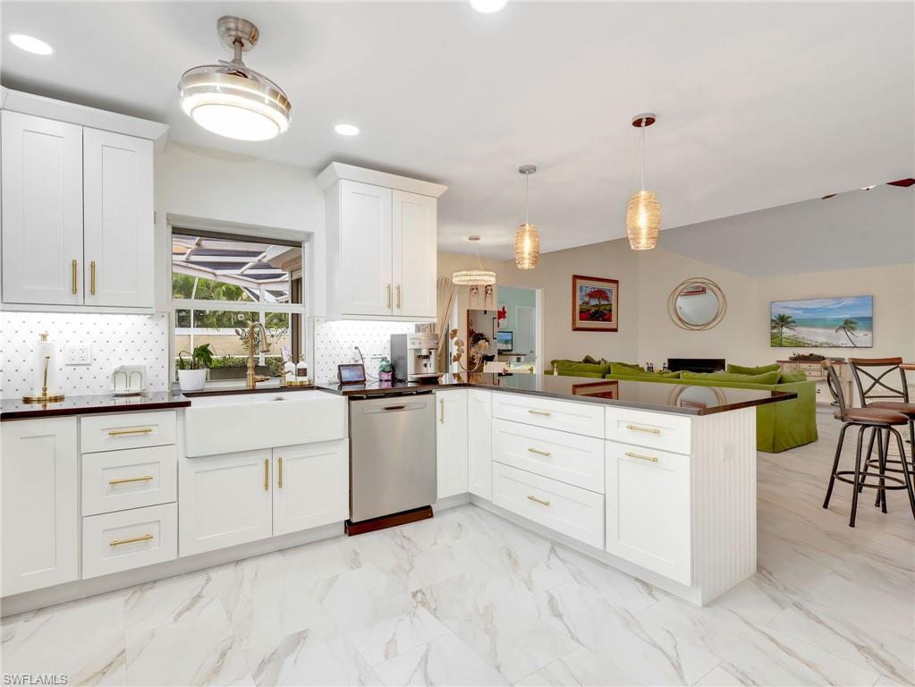 1256 Naples Lake DR photo 16
