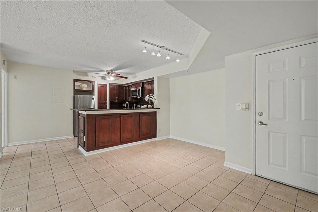 1280 Wildwood Lakes BLVD 106 photo 9
