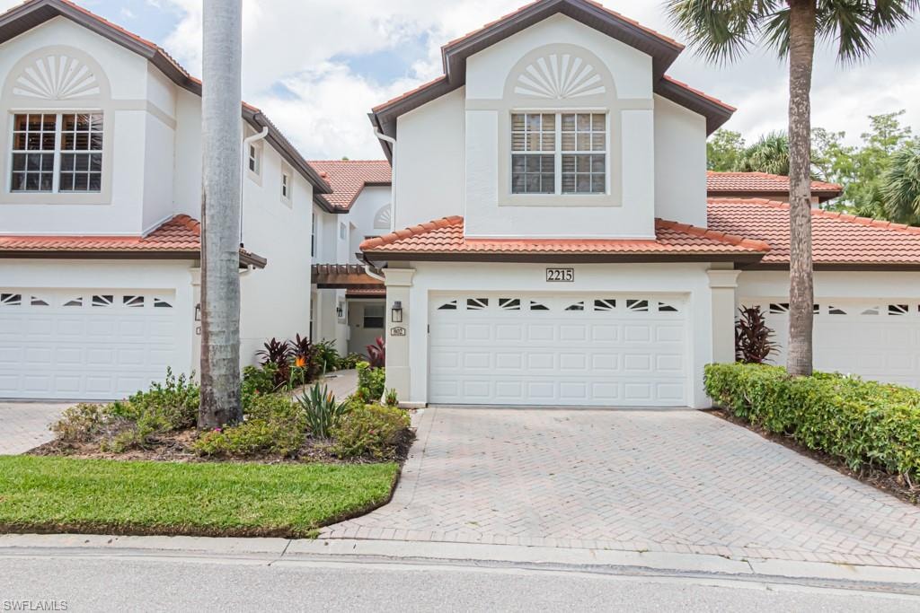 2215 Hawksridge DR 802