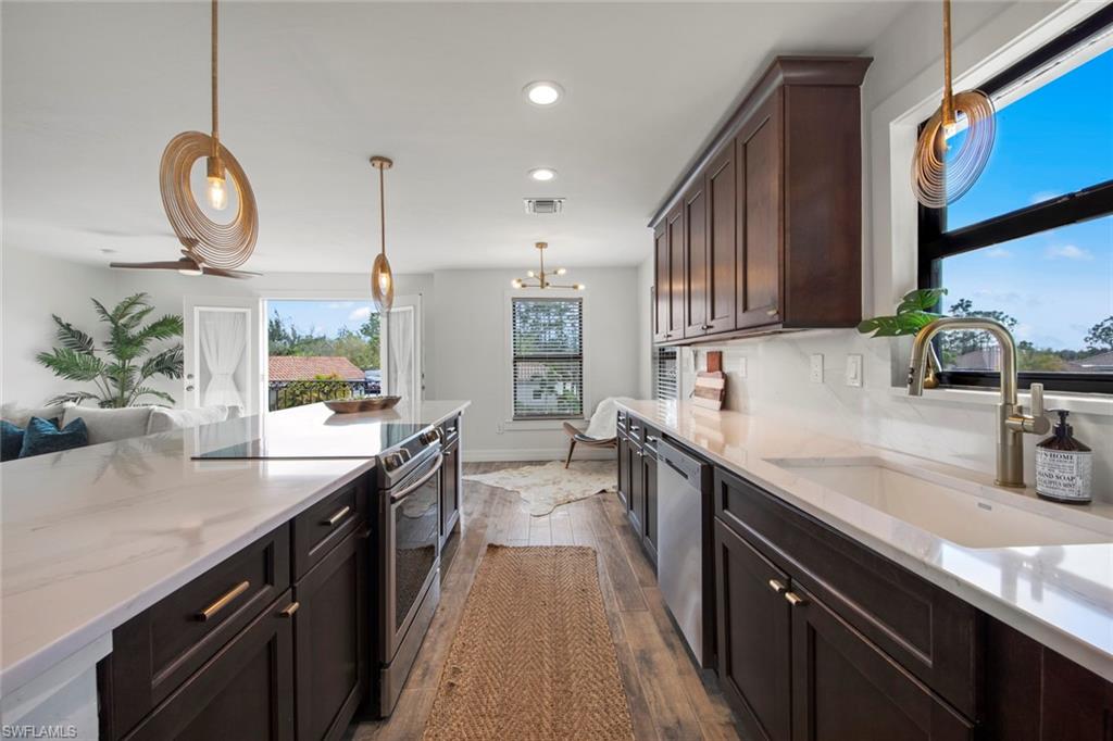 13124 Golden Palms CIR