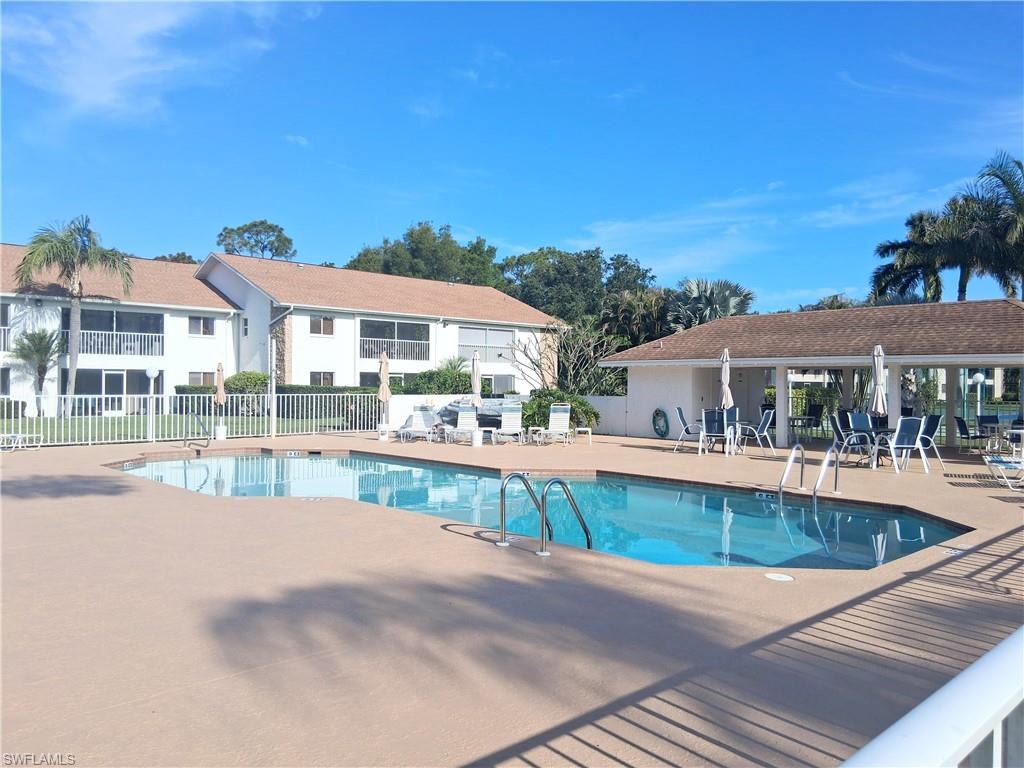 59 Camelot Gardens BLVD 109 photo 26