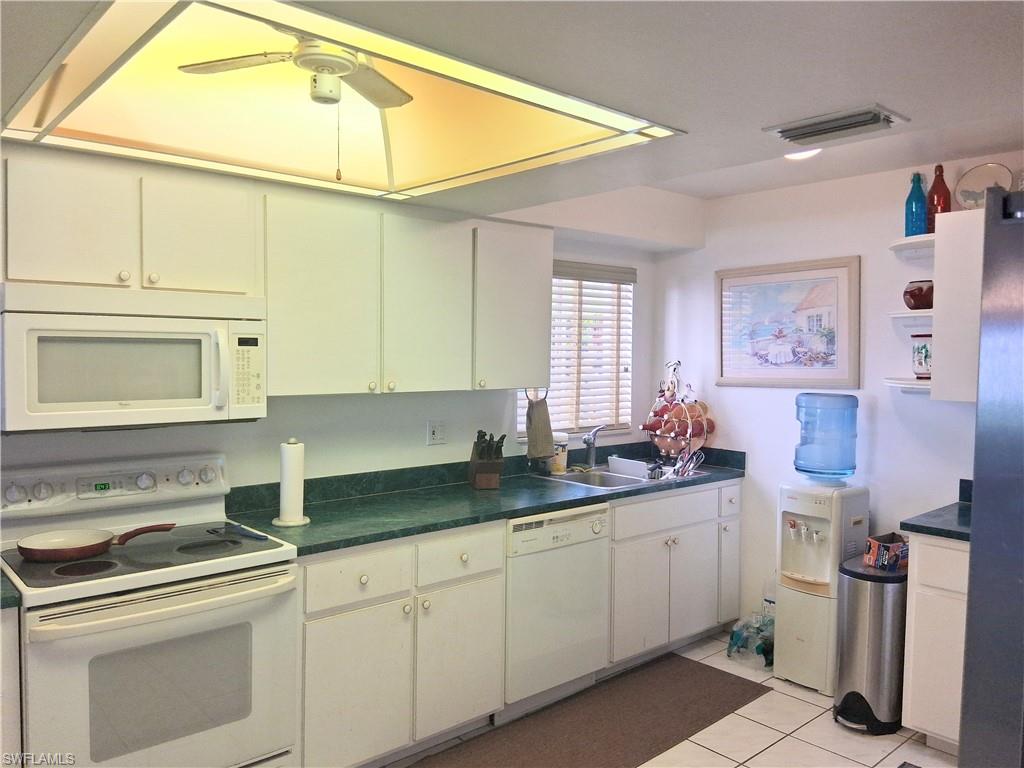 59 Camelot Gardens BLVD 109 photo 7