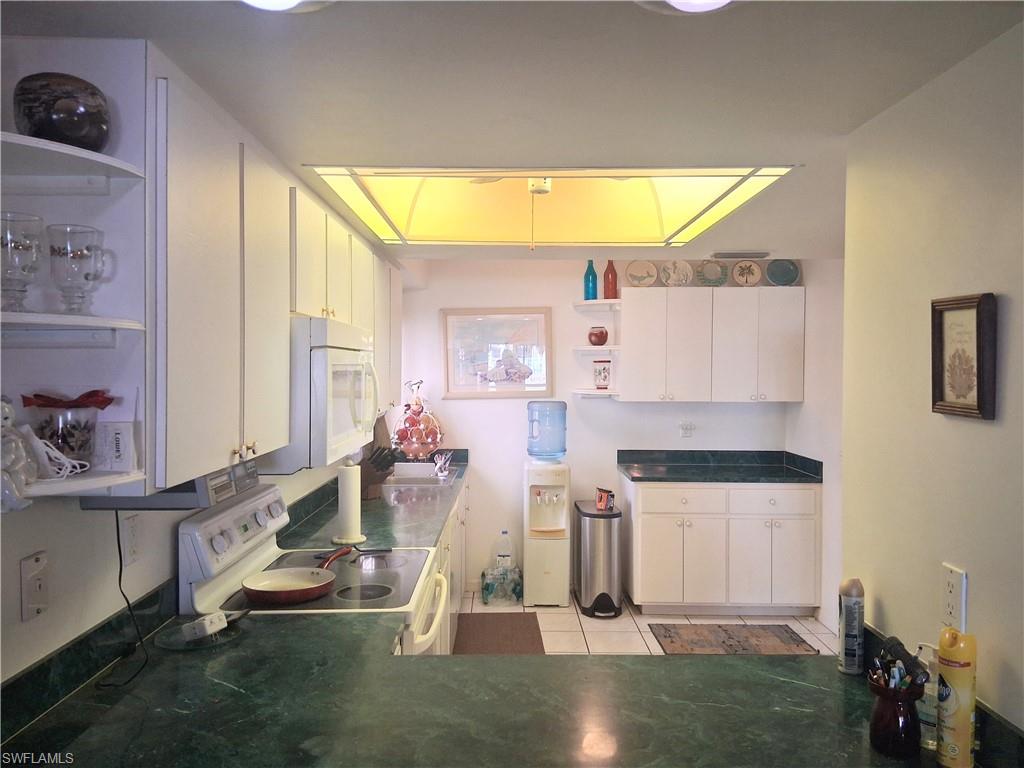 59 Camelot Gardens BLVD 109 photo 9