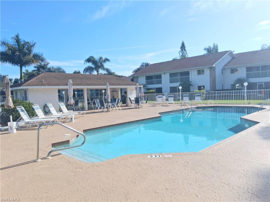59 Camelot Gardens BLVD 109 photo 24