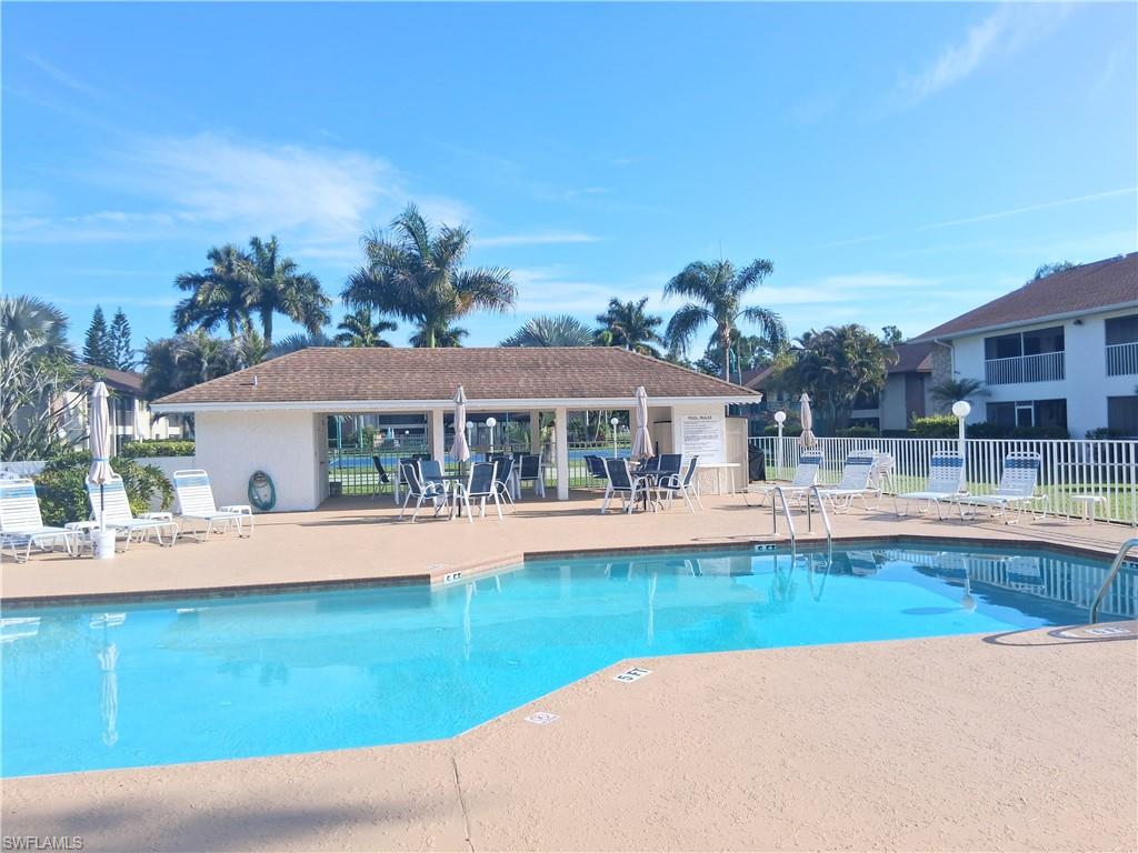 59 Camelot Gardens BLVD 109 photo 25
