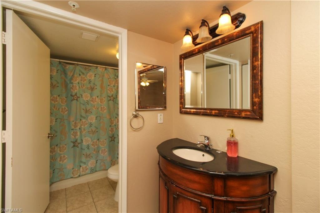 8215 Ibis Club DR 102 photo 15