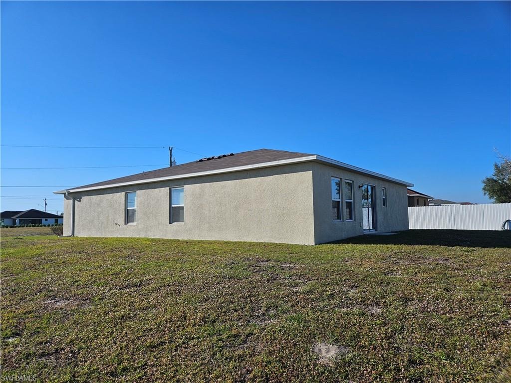 901 NW 15th PL photo 35