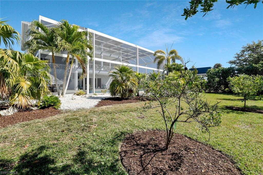 564 Spinnaker DR photo 32