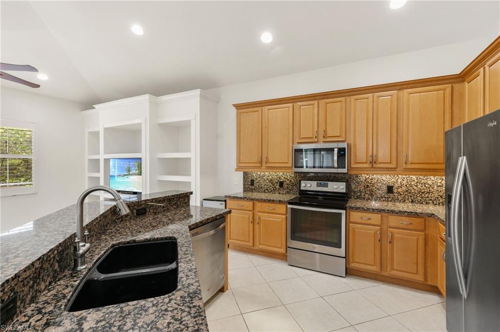 3917 Fabienne CT photo 13