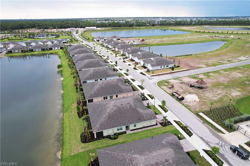 44442 Palm Frond DR photo 37