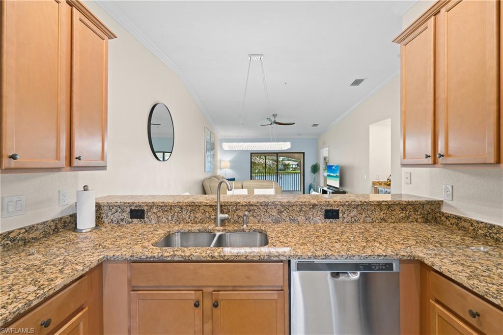 9529 Avellino WAY 2825 photo 6