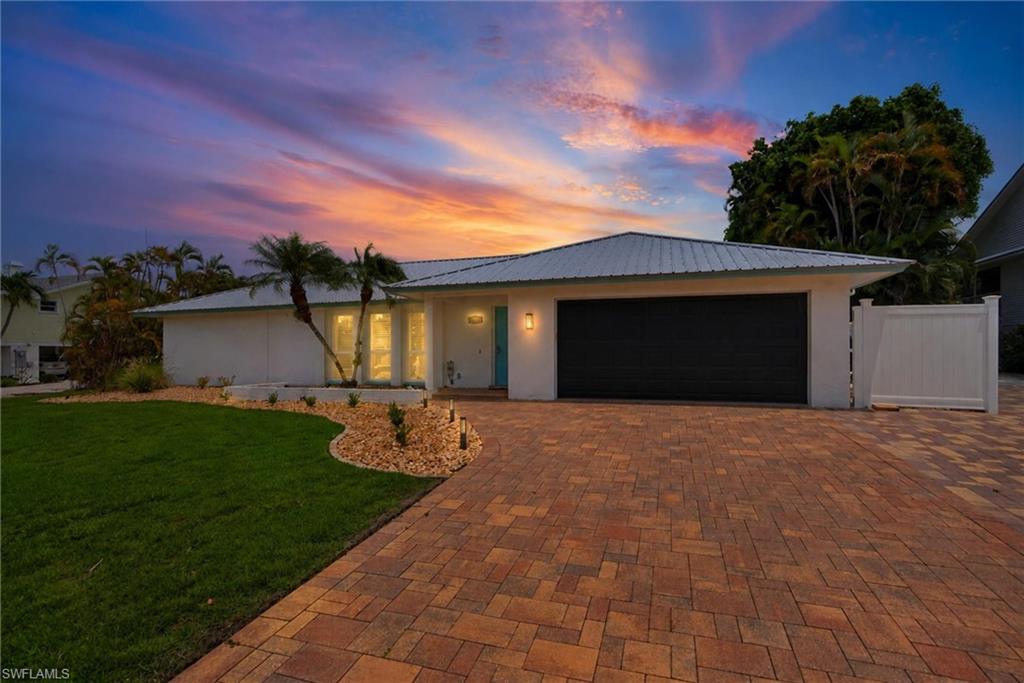 1477 Albatross RD