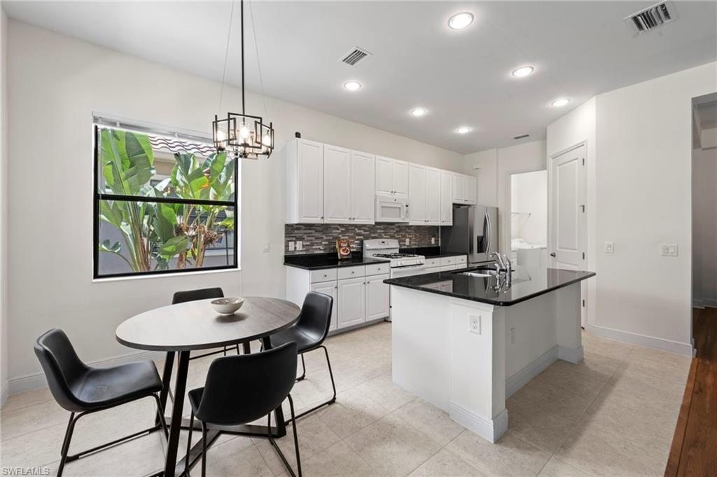21299 Estero Vista CT photo 17