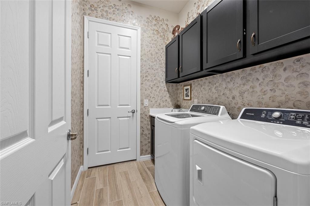 5994 Berwick LN photo 13