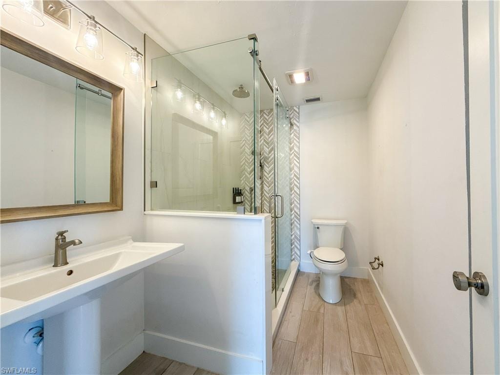 2846 Arbutus ST C2 photo 12