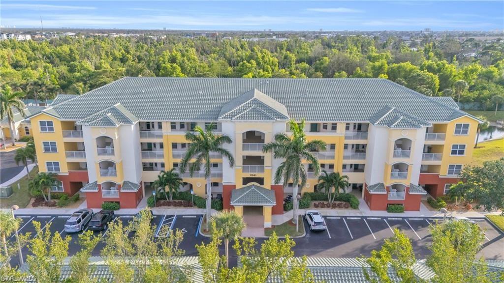 11041 Gulf Reflections DR 305