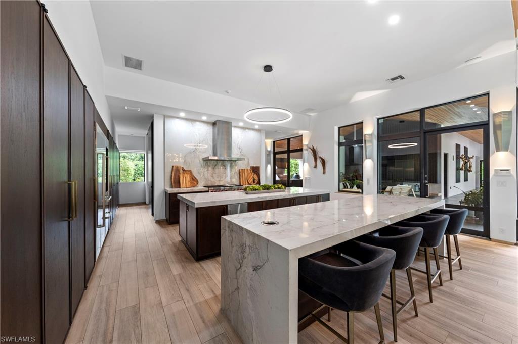 Main House - Gourmet Kitchen
