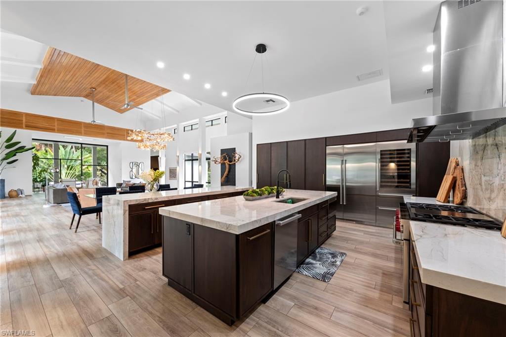Main House - Gourmet Kitchen
