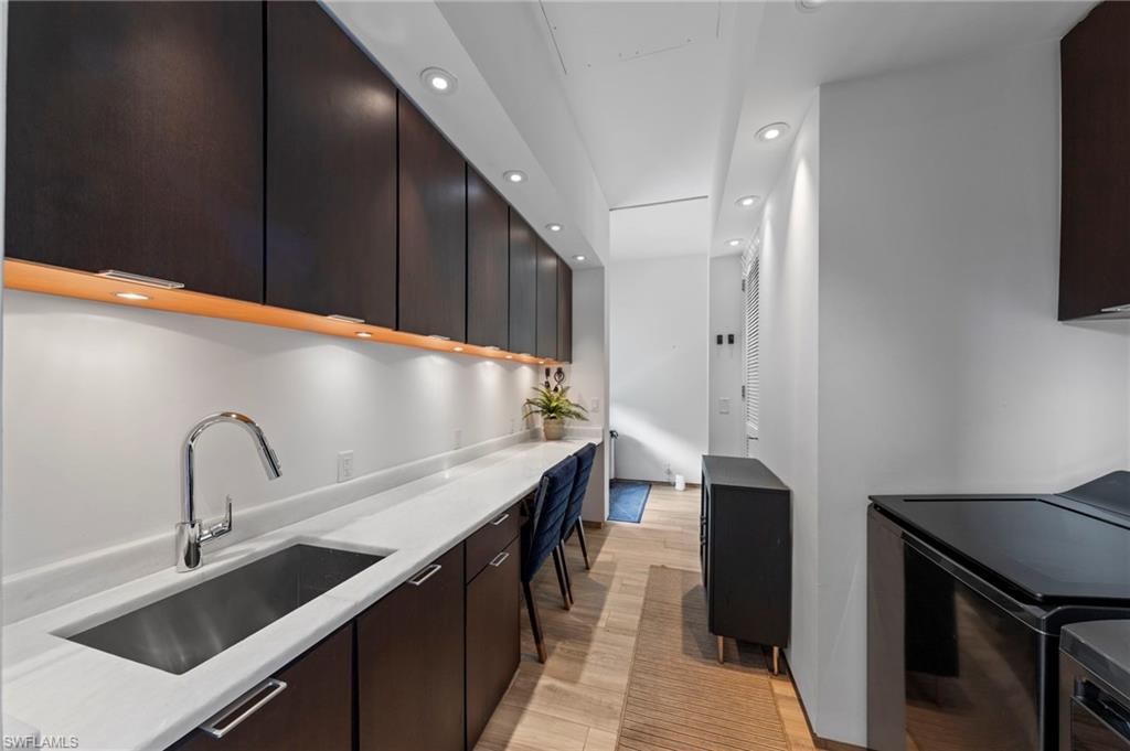 Main House - Laundry Room
