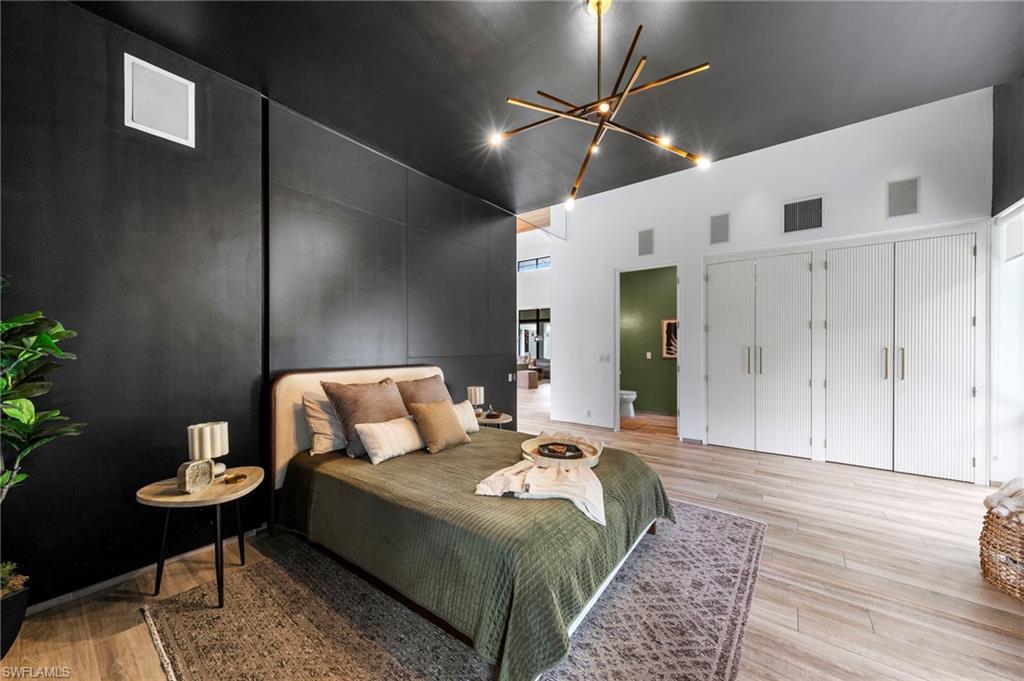 Main House - Guest Bedroom