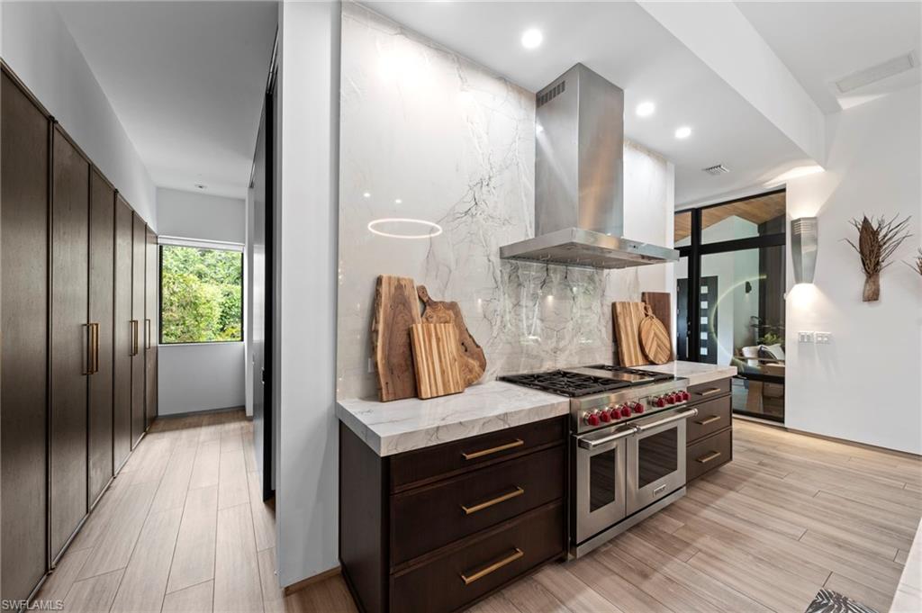 Main House - Gourmet Kitchen