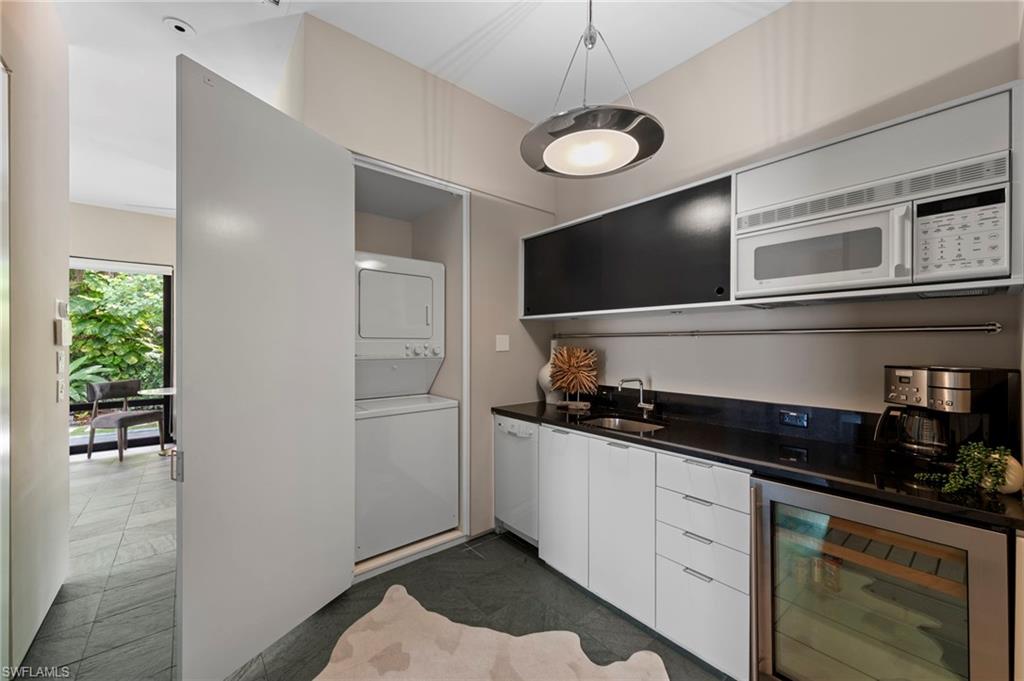 Guest House - Kitchenette