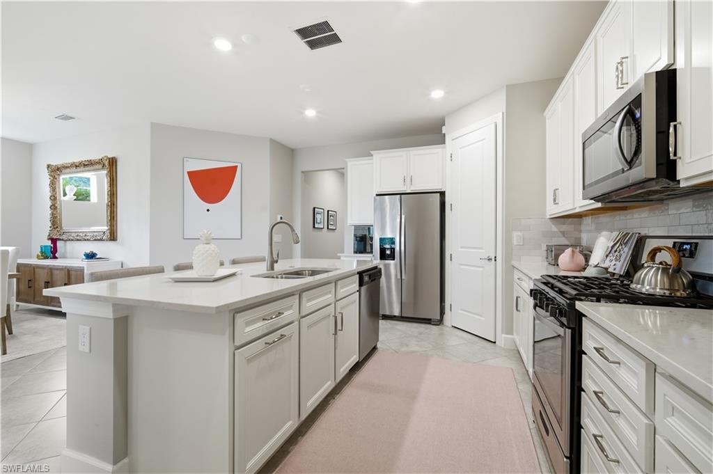 17033 Pine Lily LN