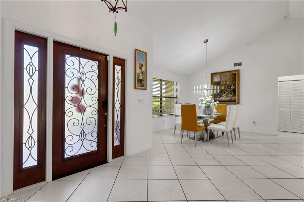 3036 Round Table LN