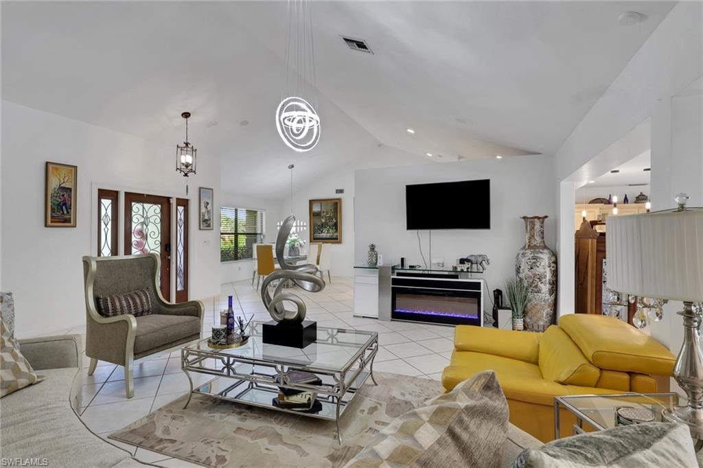 3036 Round Table LN photo 15
