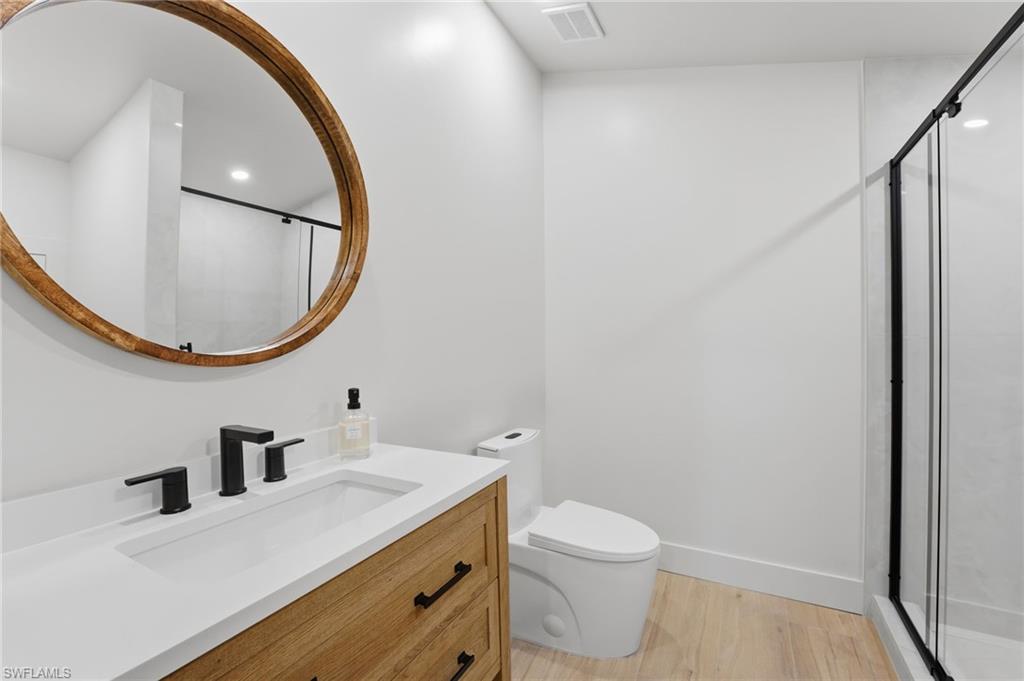 3rd floor bath 4
