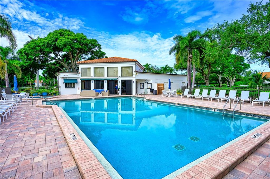 583 Beachwalk CIR Q-203 photo 25