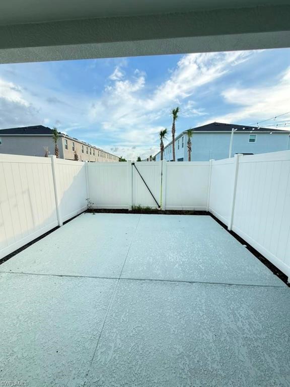 44292 Caraton TER photo 17