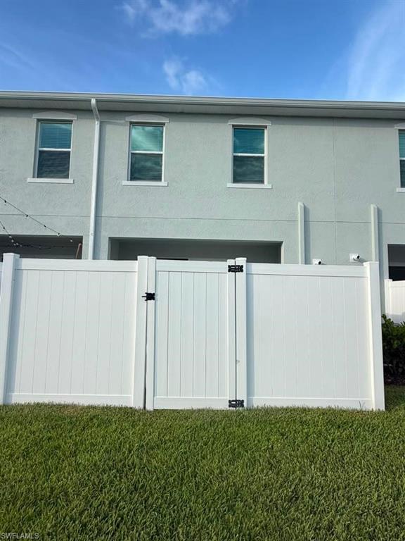 44292 Caraton TER photo 22