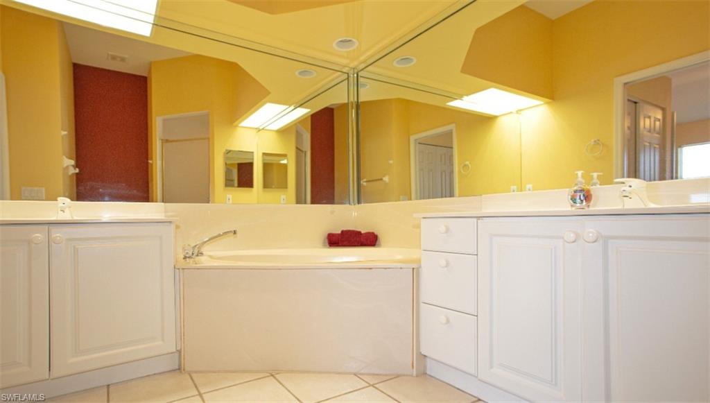 6855 Satinleaf RD S 202 photo 24