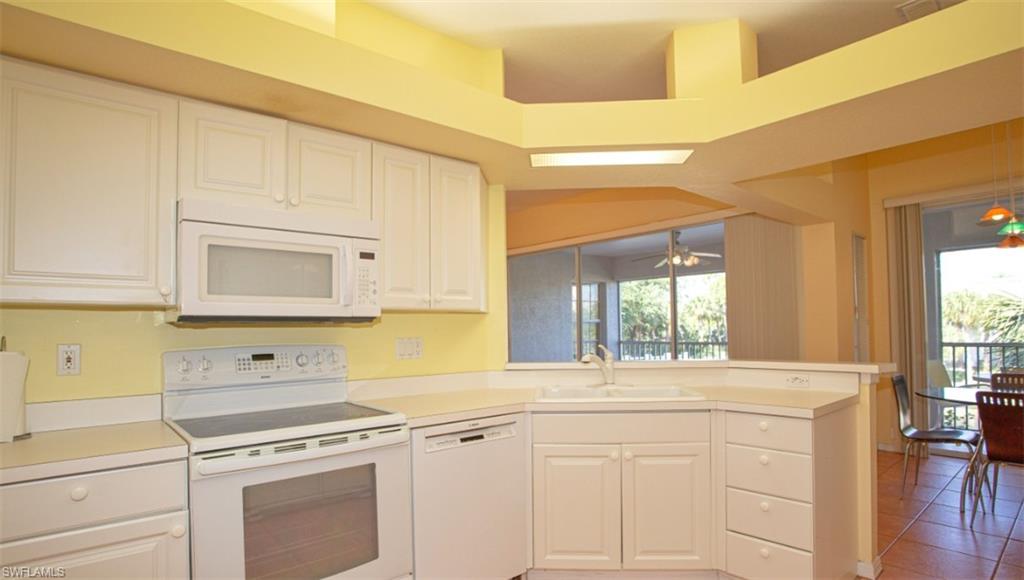 6855 Satinleaf RD S 202 photo 15