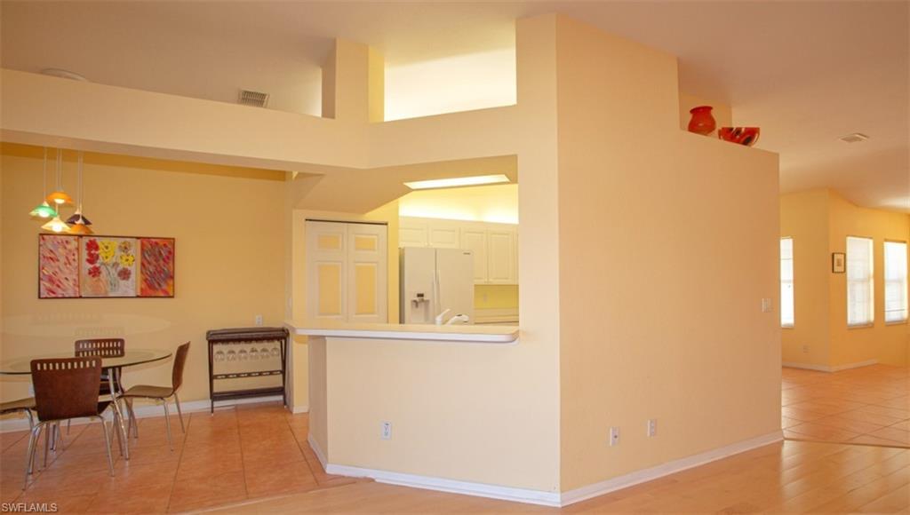6855 Satinleaf RD S 202 photo 19