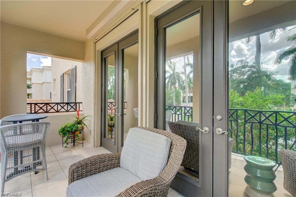 2855 Tiburon BLVD E 102 photo 21