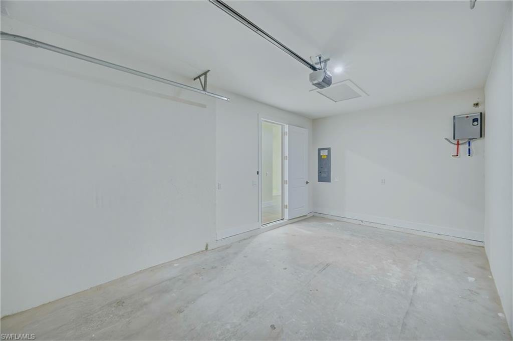 2411 Lola AVE S photo 13