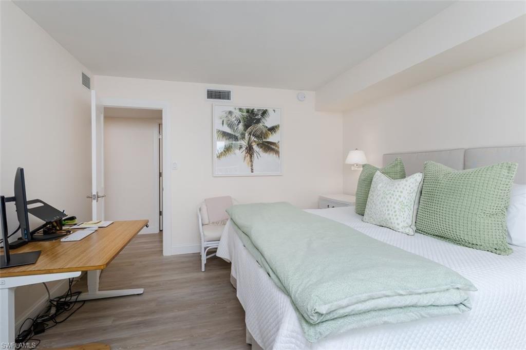 3450 Gulf Shore BLVD N 210 photo 23